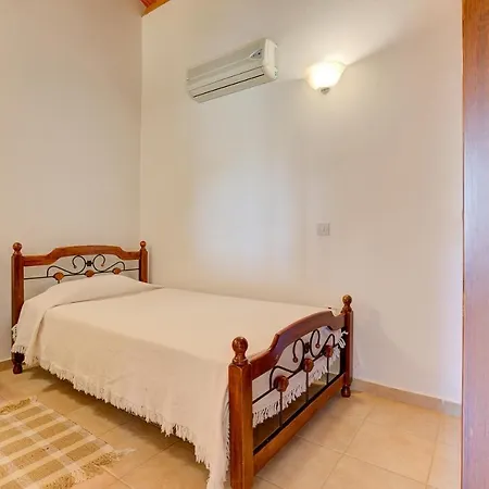 Sermar Villa *